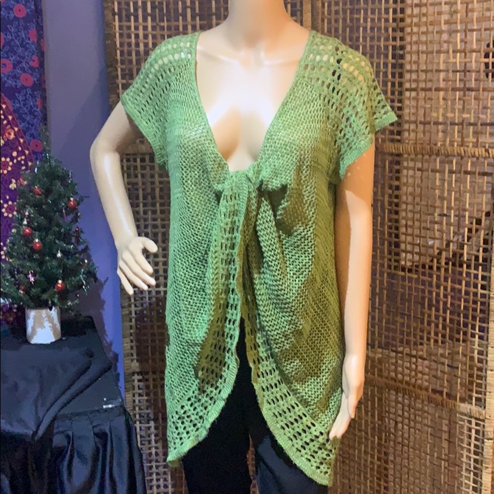 NEW DIRECTIONS OLIVE GREEN CROCHETED SWEATER
